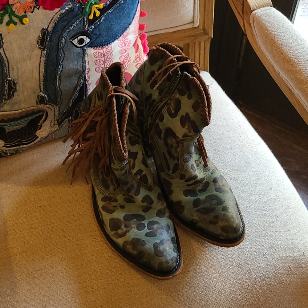 Liberty Black Turquoise Leopard Booties 8